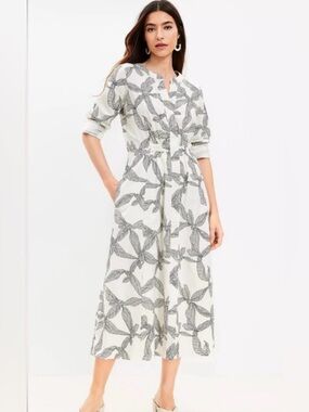 LOFT Black and White Leaf Print Long Sleeve Dress